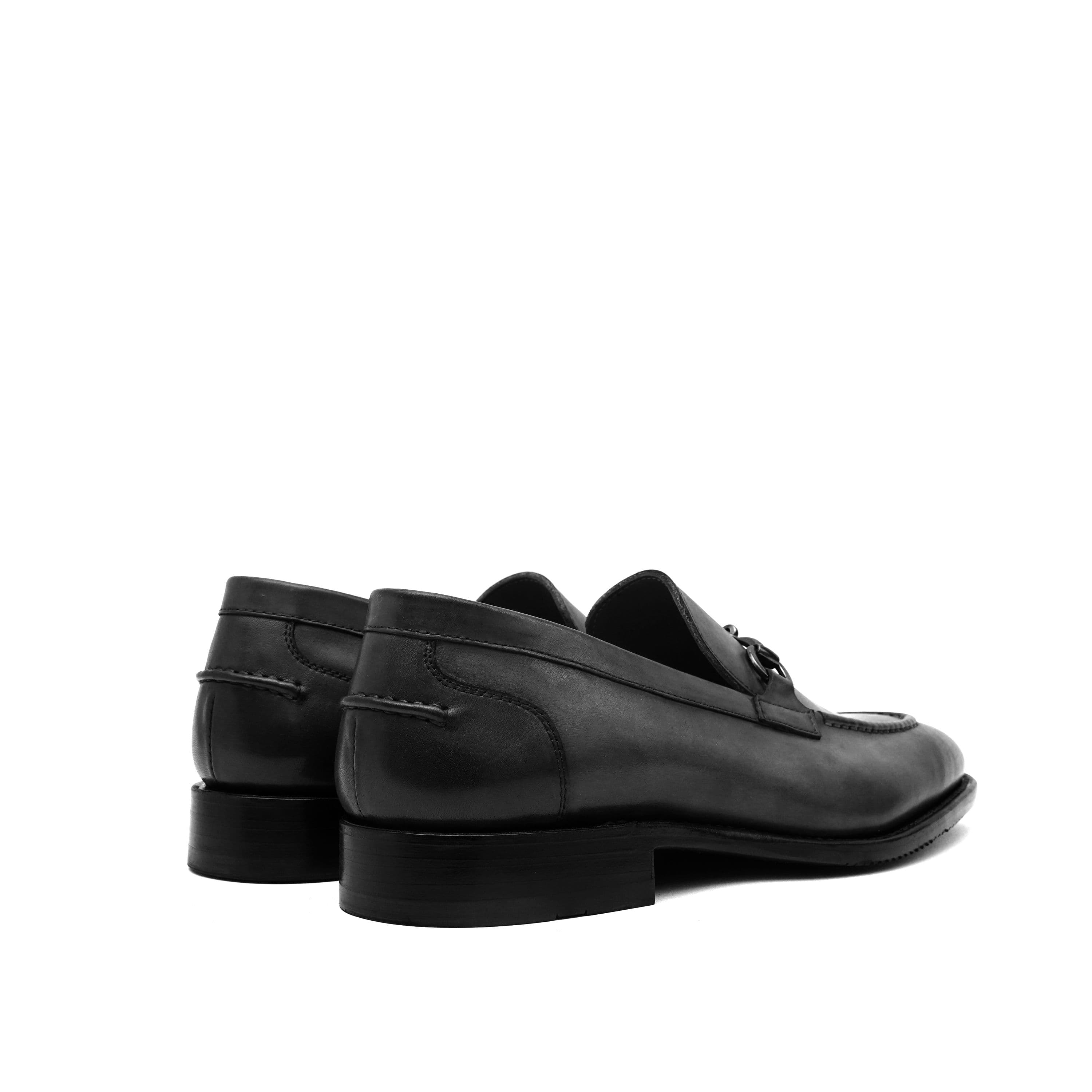 2 - CADENZA BLACK - 3000 x 3000.jpg