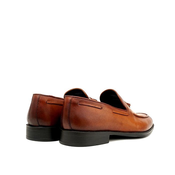 2 - CESAREO TAN - 700 x 700.jpg